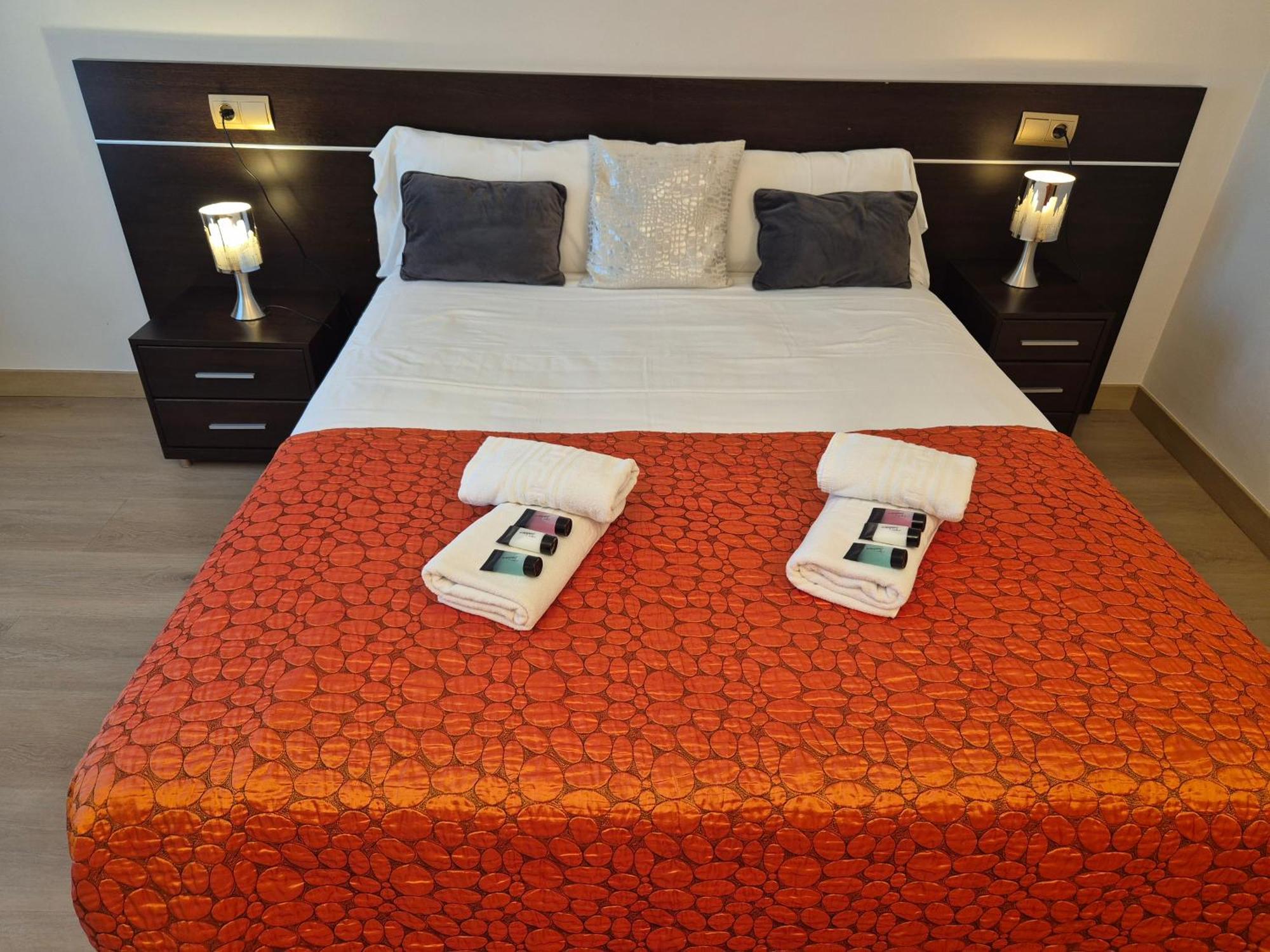 Hostal Bavieca 梅迪纳塞利 外观 照片