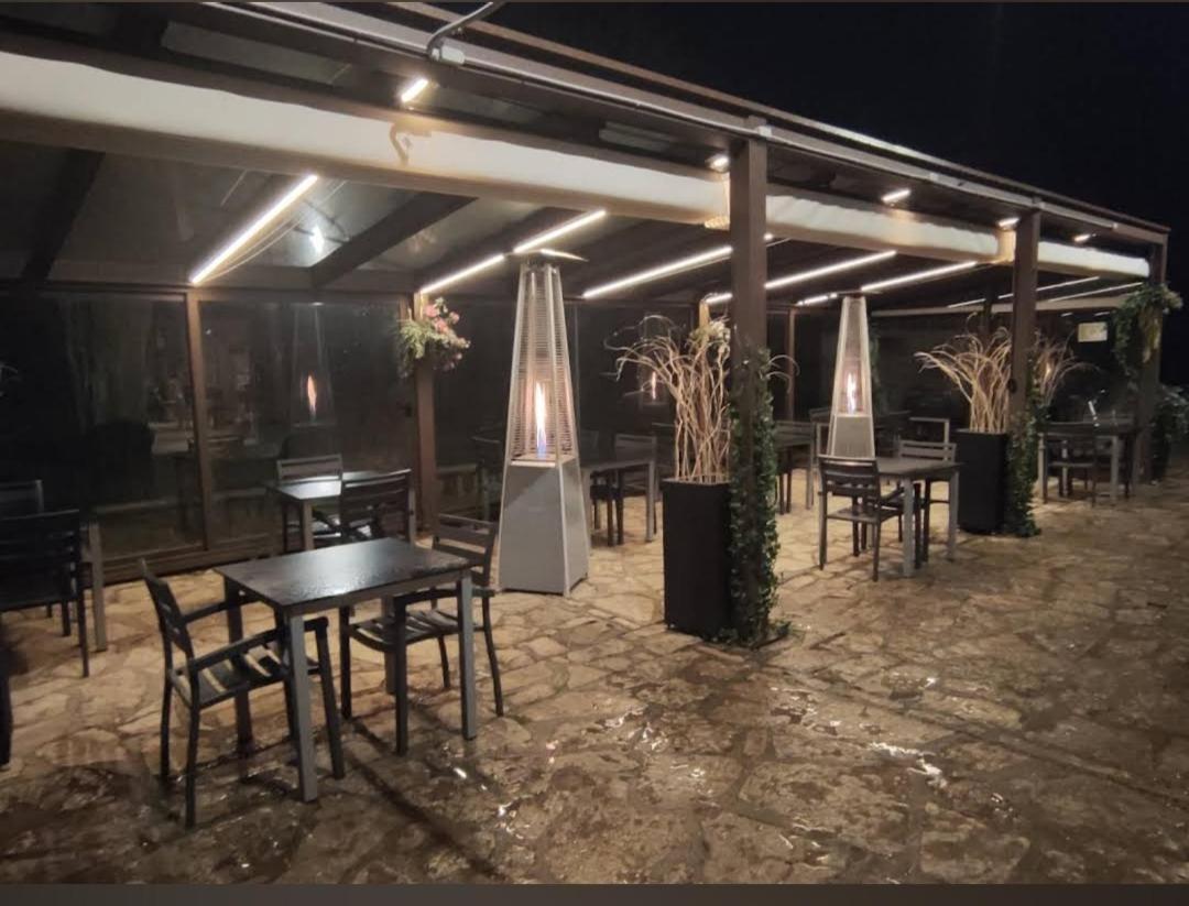 Hostal Bavieca 梅迪纳塞利 外观 照片