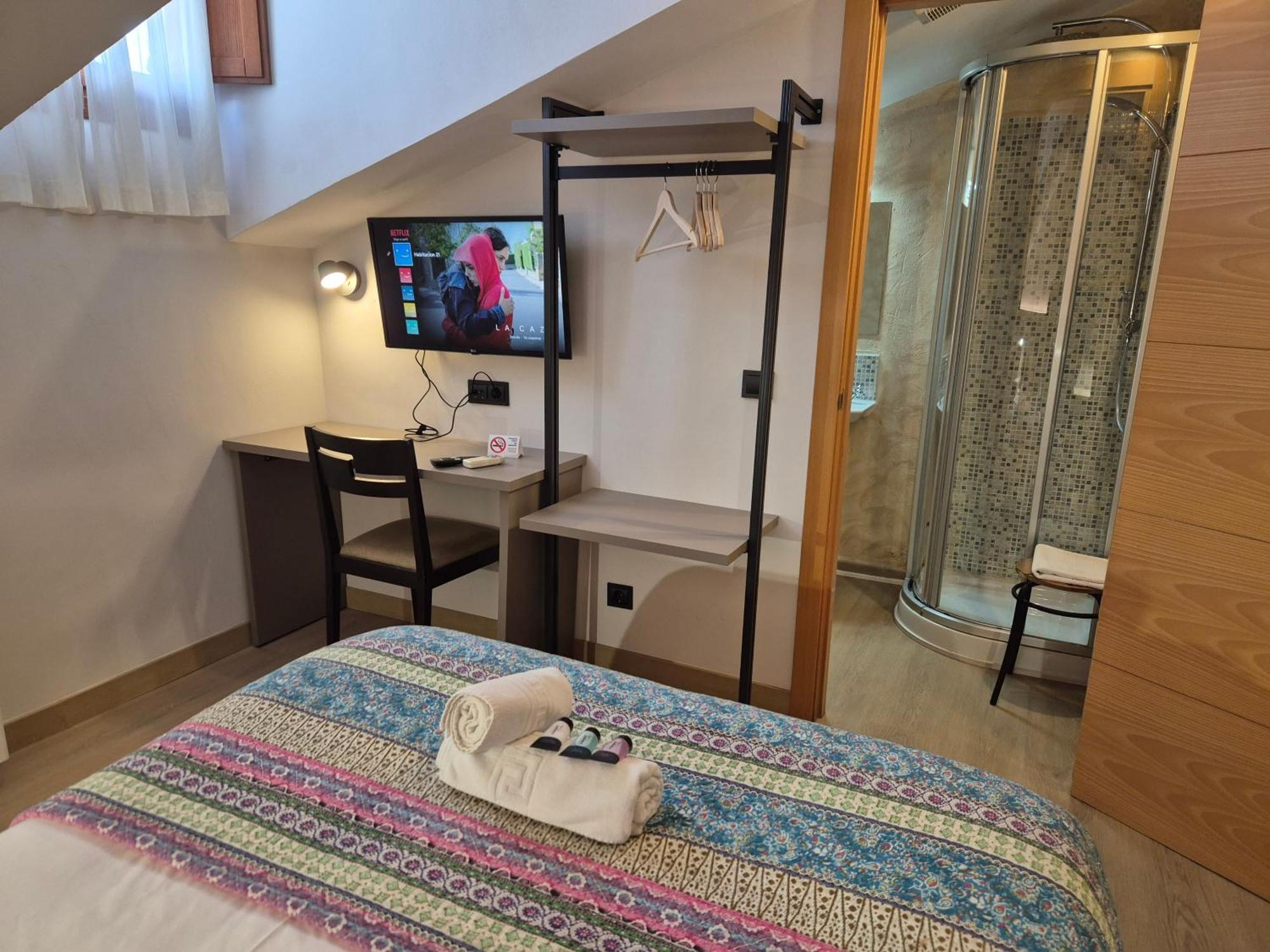 Hostal Bavieca 梅迪纳塞利 外观 照片