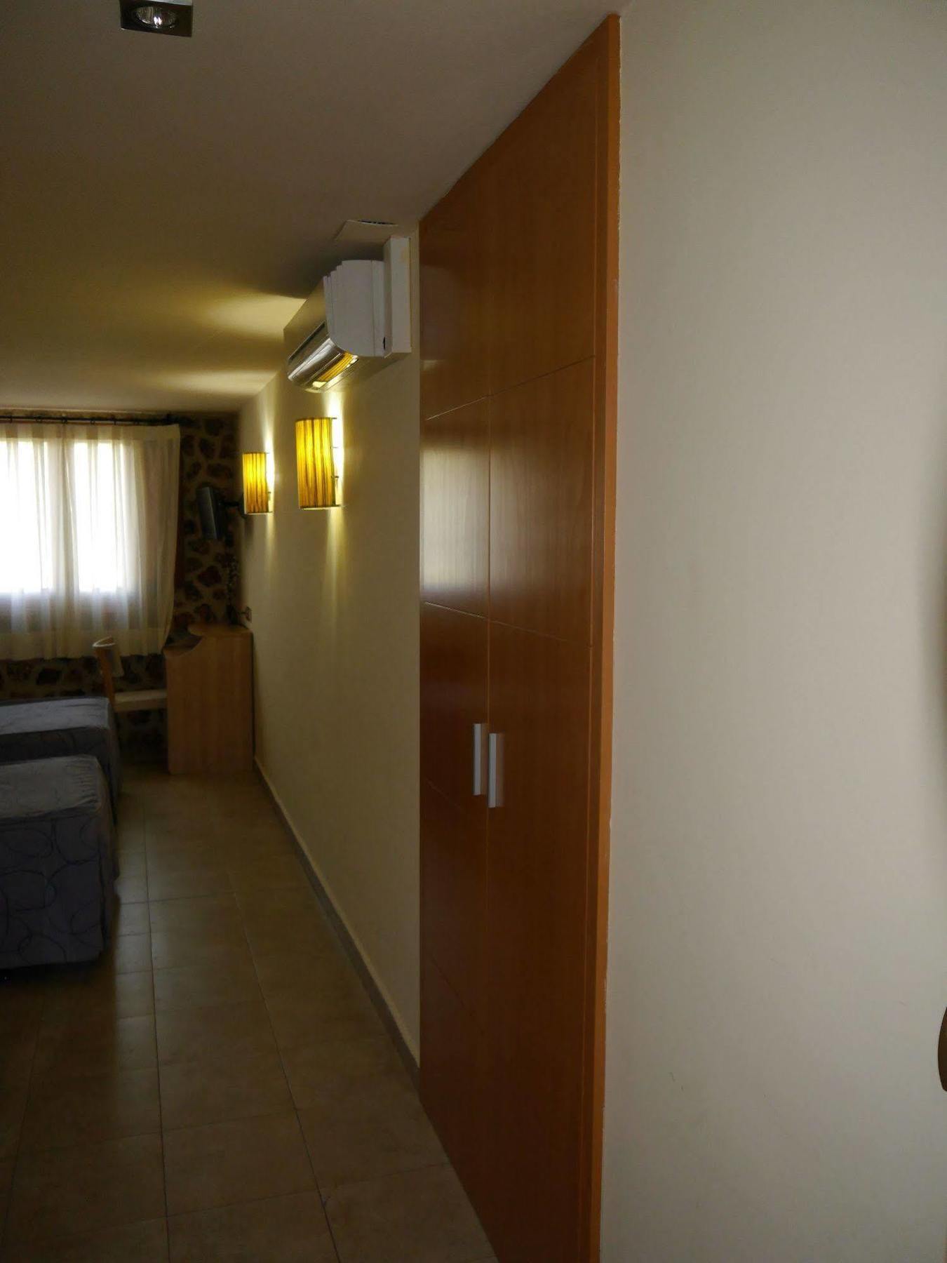 Hostal Bavieca 梅迪纳塞利 外观 照片