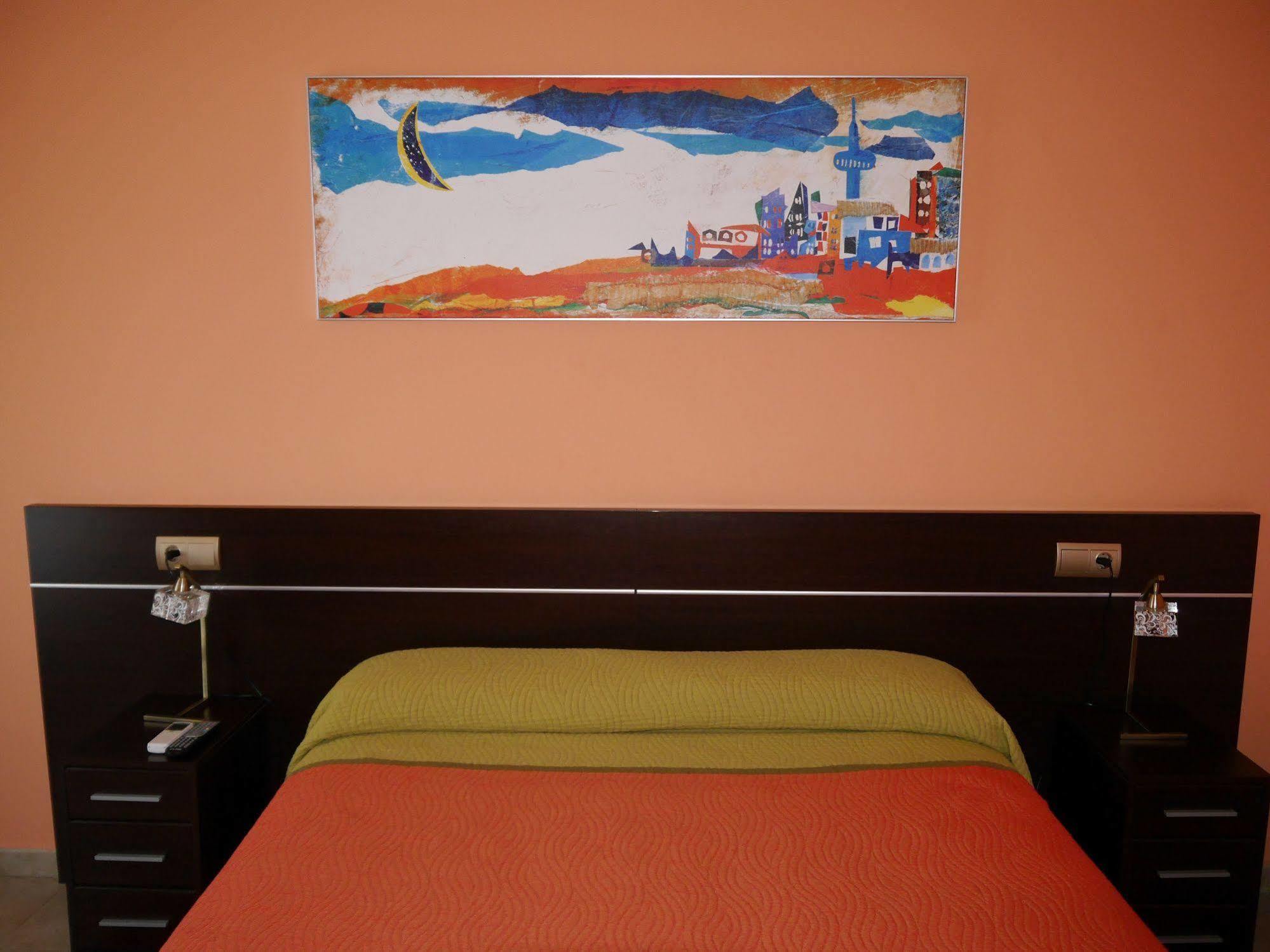 Hostal Bavieca 梅迪纳塞利 外观 照片